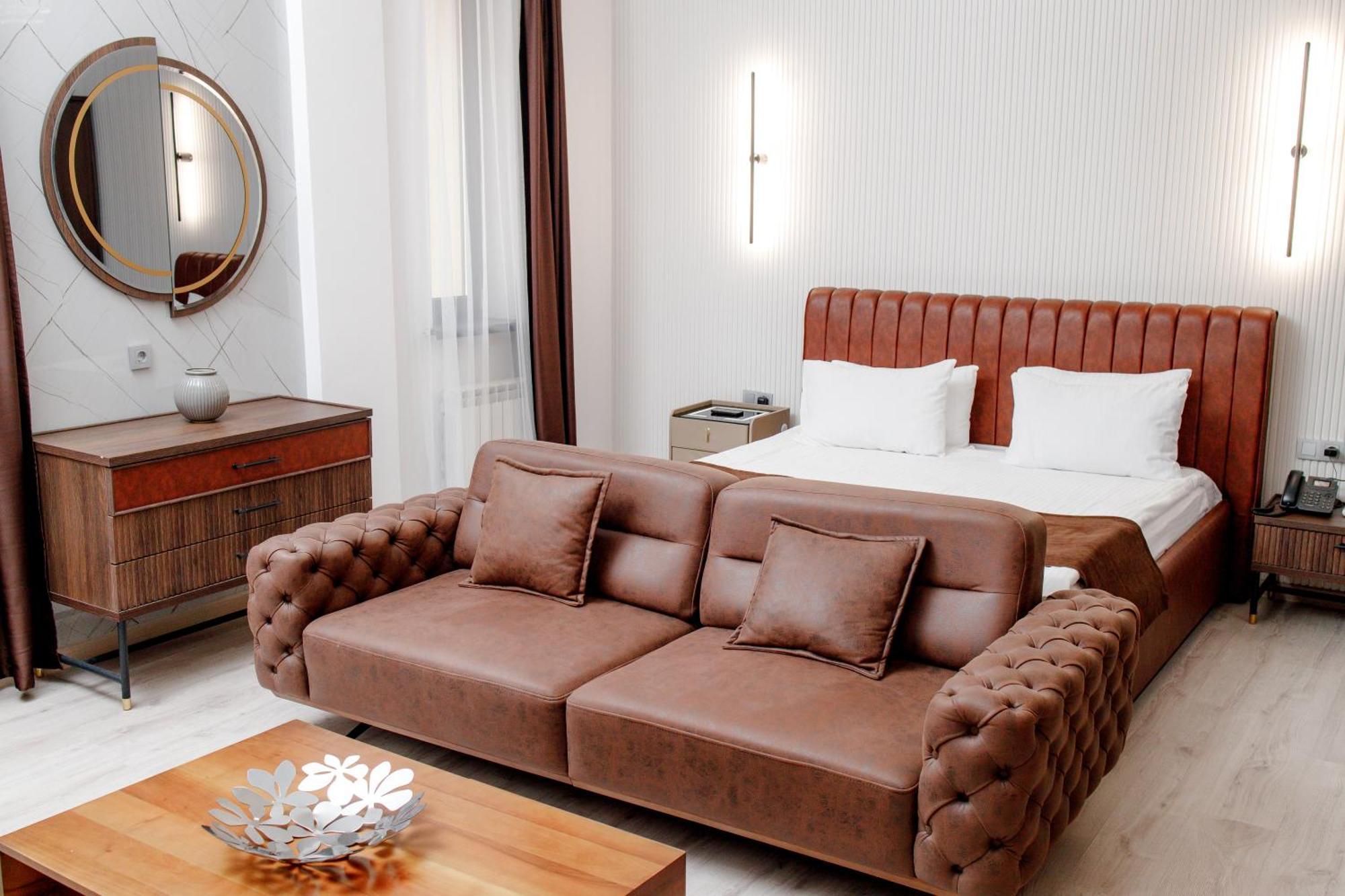 Infinity Plaza Hotel Atyraū 외부 사진