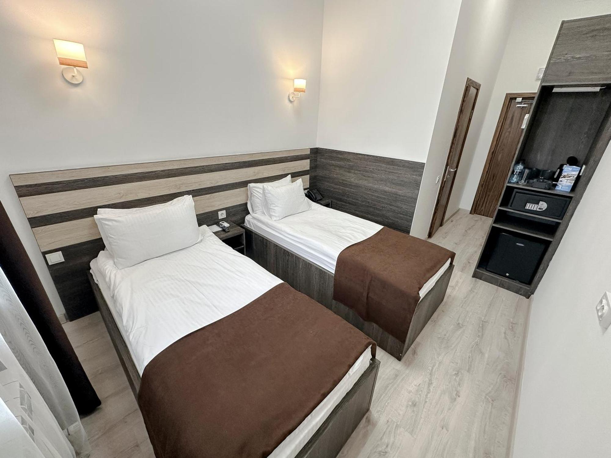 Infinity Plaza Hotel Atyraū 외부 사진
